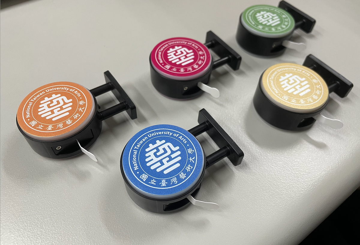 NTUA｜磁吸燈箱